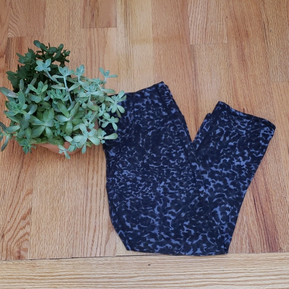 Athleta Capri Leggings